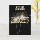 Carte Graduation 2025 Sparklers Sur Noir (Fleur jaune)
