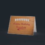 Carte Grandson Anniversaire Grand Grunge Football pour l<br><div class="desc">Un grand fan de football,  c’est ce qu’est votre petit-fils. Et vous savez,  rien ne le rendra plus heureux et excité par son anniversaire,  si ce n'est une carte de voeux inspirée du football. Les points de suture et la typographie grognante donnent un aspect footballistique authentique.</div>