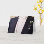 CARTE GROOM DANS SON TUX-SON LE JOUR DU MARIAGE (Fleur jaune)