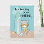 Carte Guy Birthday Beach Funny Cool Raccoon<br><div class="desc">Cette carte serait géniale pour un cool qui aime aller surfer. Il adorera certainement le raton laveur sur le devant de cette carte. Bientôt,  ils deviendront certainement des compagnons de surf et chevaucheront côte à côte les vagues.</div>