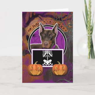 Carte Halloween - Just a Lil Éffrayant - Doberman - Rock