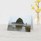 Carte Haystack Rock Reflection on Cannon Beach, Oregon (Fleur jaune)