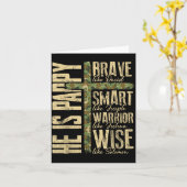 Carte He Is Pappy Camo Religious Father's Day Christian (Fleur jaune)