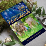 Carte Heureux Hanoukka Menorah Photo personnalisée<br><div class="desc">Ce design de vacances moderne comprend votre photo préférée avec le texte "Happy Hanoukka" avec votre nom de famille et date en typographie or sur un accente arrière - plan bleu avec étoiles. Personnalisez en modifiant le texte dans la zone de texte et en ajoutant votre propre photo. #hanoukka #chanukah...</div>