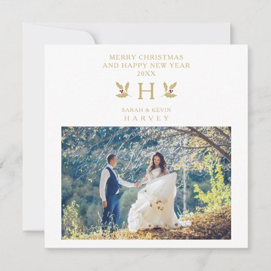 Carte Holly Monogram Initial Christmas Newlyweds Photo (Devant)