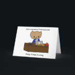 Carte Homme - Cat administratif Funny Personnaliser<br><div class="desc">Un chat assistant administratif masculin travaille dur à son bureau. Le texte de couverture dit, "Professionnels de l'administration garder les choses en cours" et avec le texte sur la plaque de nom peut être changé et customisé pour répondre à vos besoins. Le texte de la carte de voeux intérieure dit,...</div>