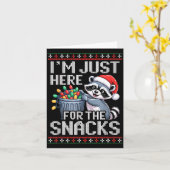 Carte I’m Just Here For The Snacks Raccoon Christmas Ugl (Fleur jaune)