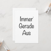 Carte Immer Gerade Aus - minimalistic typography card (Devant/Arrière en situation)