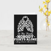 Carte In This Family Nobody Fights Alone Lung Cancer Shi (Fleur jaune)