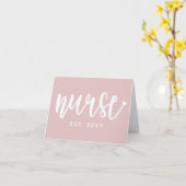 Carte Infirmière personnalisée Est Typographie Infirmièr (Fleur jaune)