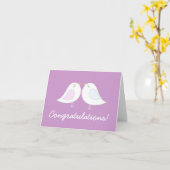 Carte Inséparables sur des félicitations mauve-clair de (Fleur jaune)
