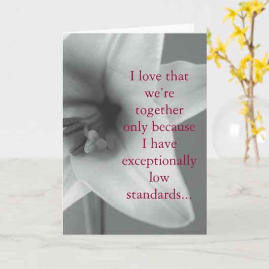 Carte J’adore que nous ne soyons ensemble que parce que. (Fleur jaune)