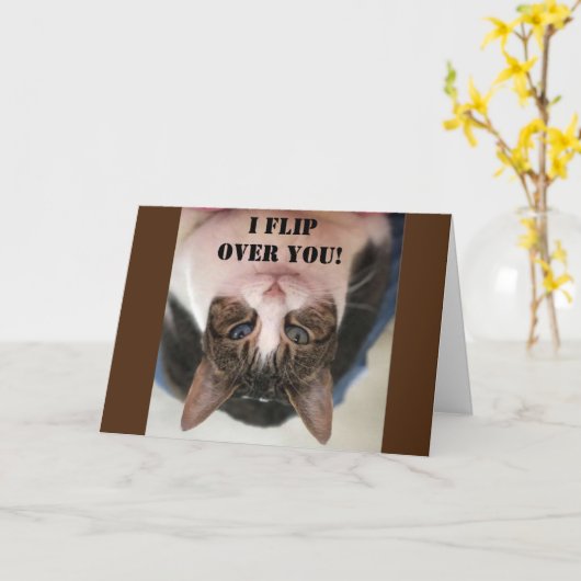 CARTE *J'ADORE TOI* DANS L'ÉMISSION D'ANNIVERSAIRE TU MO (Fleur jaune)