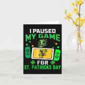 Carte J'ai mis mon jeu en pause pour la Saint-Patrick Je (Fleur jaune)