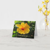 Carte jaune d'hibiscus tropical Pensées pour toi (Fleur jaune)