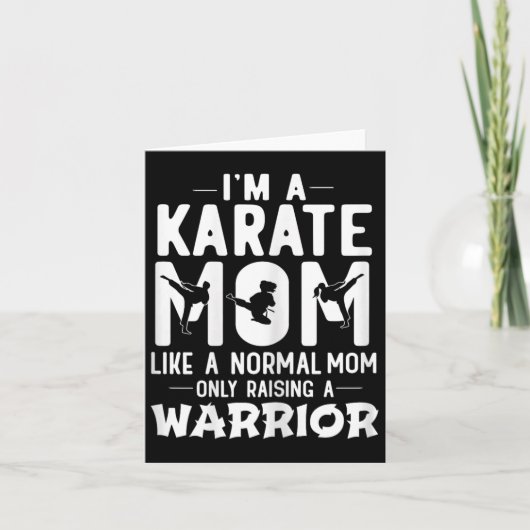 Carte Je suis une maman Karate comme une maman normale é (Devant)