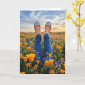 Carte Jean d'anniversaire et baskets orange dans des fle (Fleur jaune)