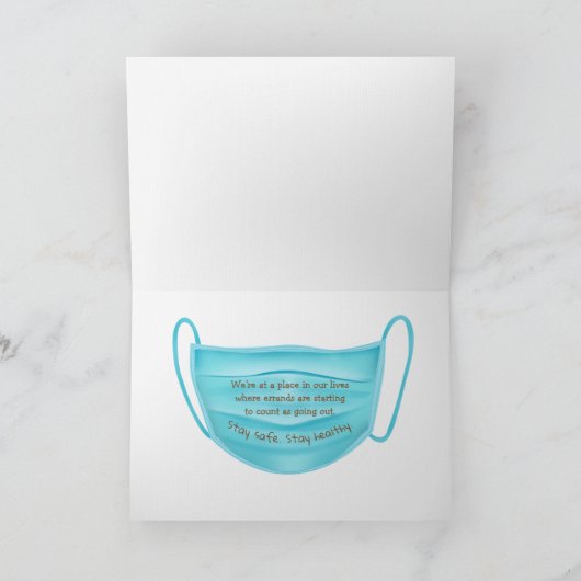 Carte Jeune Golden Retriever avec masque facial (Intérieur)