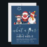 Carte Joli Père Noël Reindeer Snowman 2020 Script Noël<br><div class="desc">Customisez cette mignonne carte de Noël "What A Year" avec votre propre message ou supprimez-la en cliquant sur le bouton "Personnalisez ce" ci-dessus. Apportez des réjouissances de Noël cette année avec cette carte drôle et mignonne personnalisable</div>