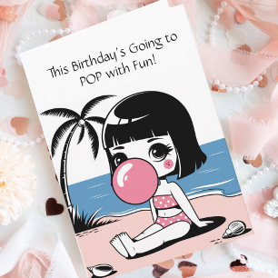 Carte Jolie fille au bubble gum sur la plage pour un ann