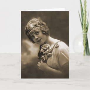 Carte jolie fille avec un rose