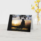 Carte Jolie fille et le pays du coucher de soleil Penser (Fleur jaune)