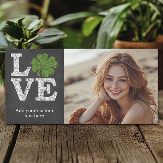 Carte Jour de la Saint Patrick LOVE avec shamrock