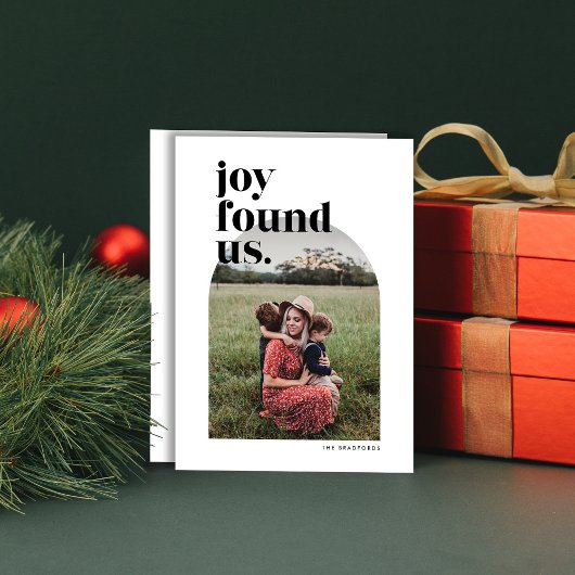 Carte Joy Found Us Arched Photo Holiday Card