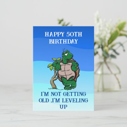 Carte Joyeuse citation drôle de 50e anniversaire, tortue (Debout devant)
