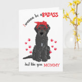 Carte Joyeuse fête des mères sale clebs Labradoodle noir (Fleur jaune)