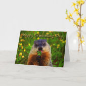 Carte Joyeuse Journée de la marmotte Mangeant la fleur (Fleur jaune)