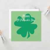 Carte Joyeuse Saint-Patrick personnalisée avec feuille d (Devant/Arrière en situation)