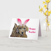 Carte Joyeuses Pâques Goldendoodle Fourrure Rose Lapins  (Fleur jaune)