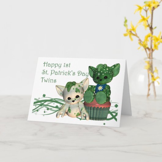 Carte Joyeux 1er St. Patrick's Day Twins (Fleur jaune)