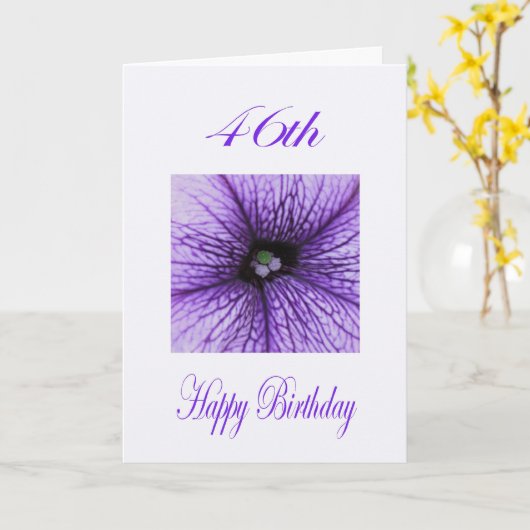 Carte Joyeux 46e anniversaire pourpre fleurs (Fleur jaune)