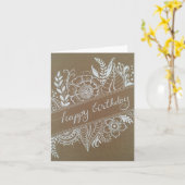 Carte Joyeux anniversaire Blanc sur fleur Brown design b (Fleur jaune)