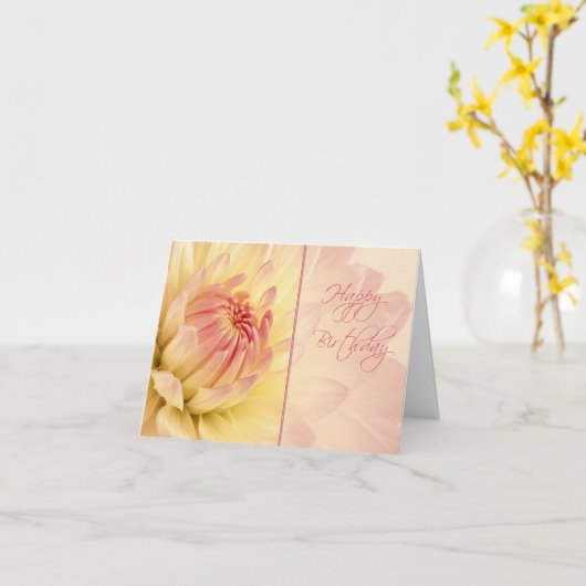 Carte Joyeux anniversaire de Peach Dahlias (Fleur jaune)