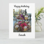 Carte Joyeux anniversaire Sarah (Debout devant)