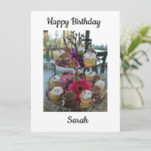 Carte Joyeux anniversaire Sarah (Debout devant)