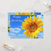 Carte Joyeux anniversaire - Tournesol et abeilles sur le (Devant/Arrière en situation)