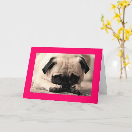 Carte Joyeux Carlin d'anniversaire Chien Chien rose Cart (Fleur jaune)
