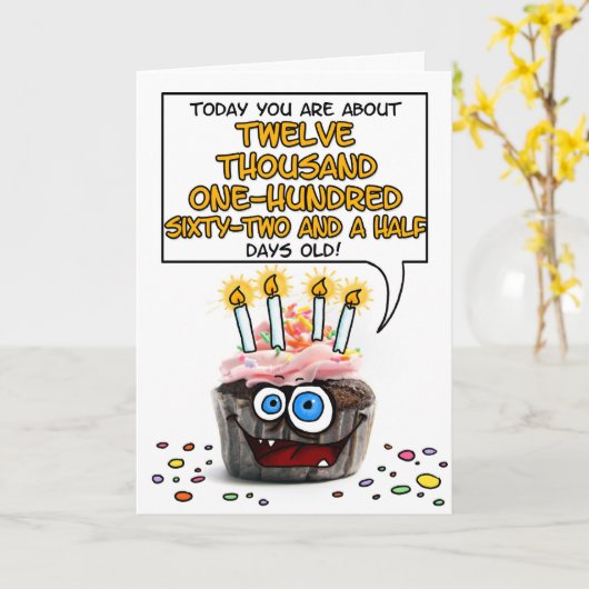 Carte Joyeux Cupcake d'anniversaire - 33 ans (Fleur jaune)