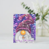 Carte Joyeux Gnome En Casquette Violet Chante Une Chanso (Debout devant)