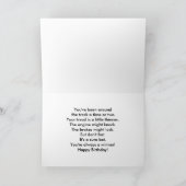 Carte Joyeux Humour de voiture de course d'anniversaire (Intérieur)