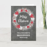 Carte Joyeux Noël Russe Chalkboard Grandniece<br><div class="desc">Joyeux Noël pour la carte de la petite-nièce avec motif de tableau rustique et couronne enneigée avec poinsettias.</div>