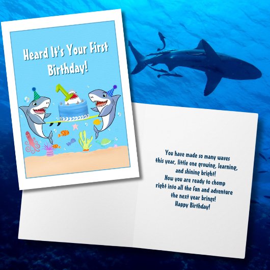 Carte Joyeux premier anniversaire Requins avec gâteau