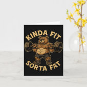 Carte Kinda Fit Sorta Fat - Funny Gym Bear Weightlifting (Fleur jaune)