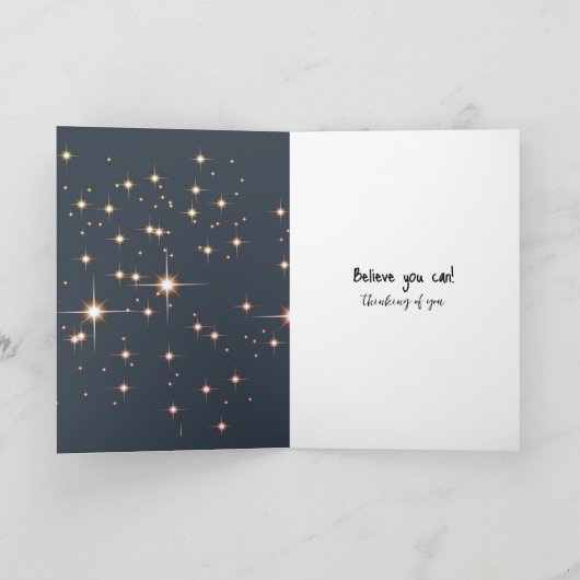 Carte Kitten regarde dans une flaque (Intérieur)