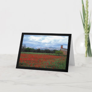 Carte La grange de campagne dans le champ de coquelicots