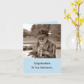 Carte La retraite est pour les félicitations d'amusement (Fleur jaune)